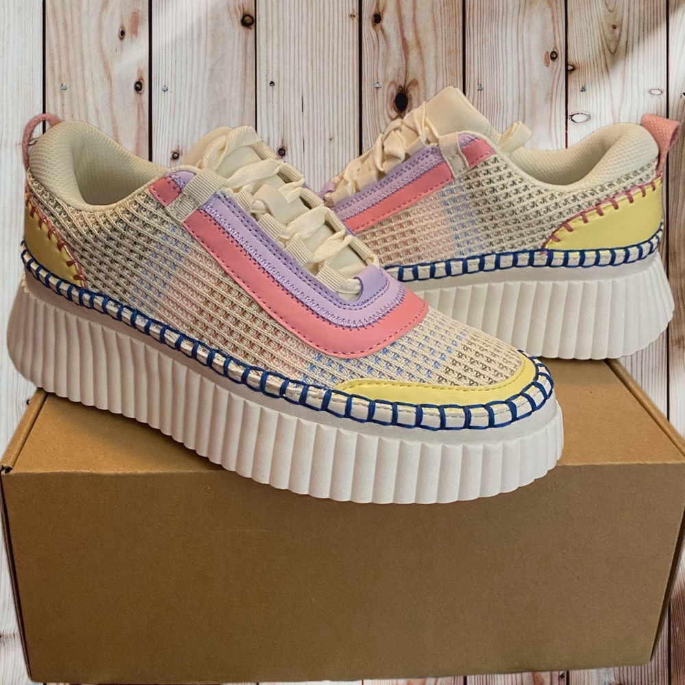 NWT VODVOB Women Lace Up Platform Woven Sneakers Low Top Chunky Walking Shoes